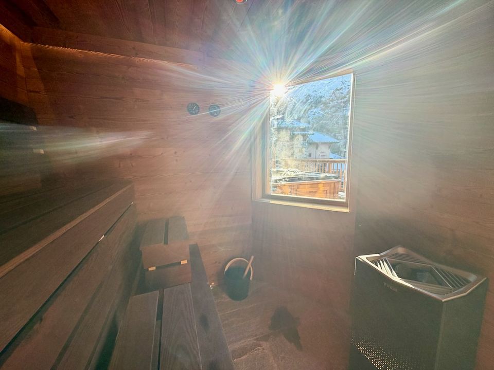 Winter sun through the sauna window.